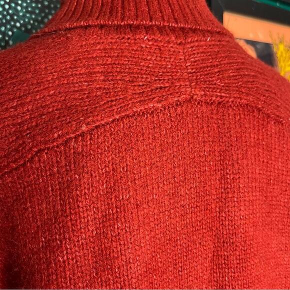 NWT Abercrombie & Fitch Oversized Red Knit Turtle Neck Sweater Size M - Picture 6 of 11